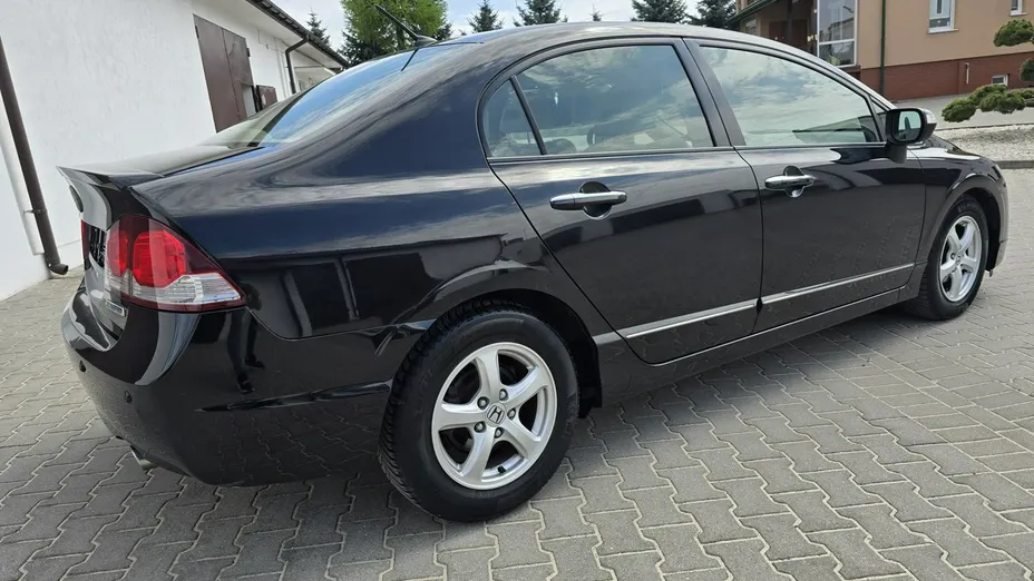 HONDA Civic -