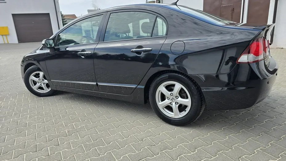 HONDA Civic -