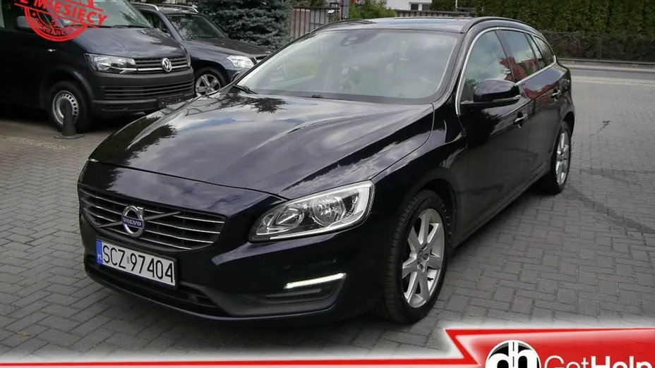 VOLVO V60 -