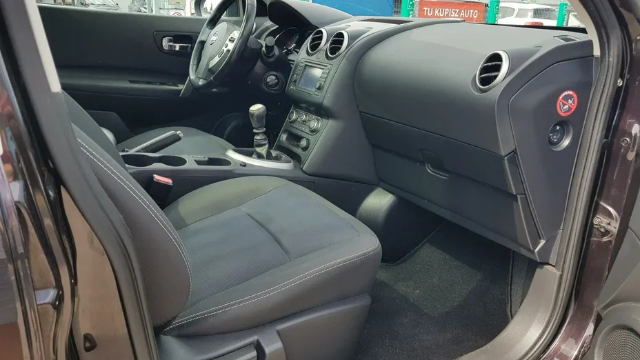 NISSAN Qashqai -