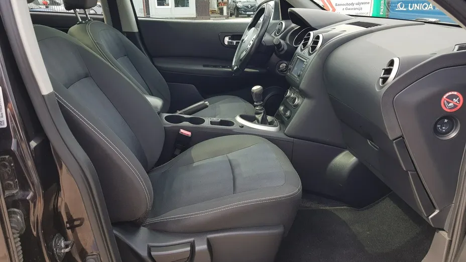 NISSAN Qashqai -
