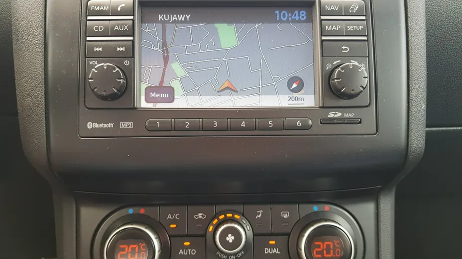 NISSAN Qashqai -