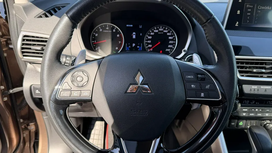 MITSUBISHI Eclipse Cross -