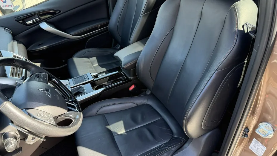 MITSUBISHI Eclipse Cross -