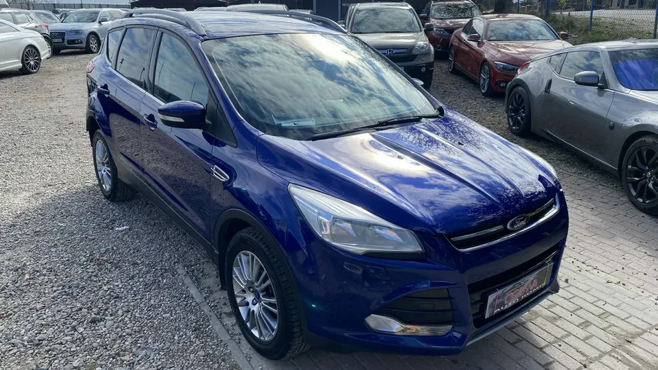 FORD Kuga -
