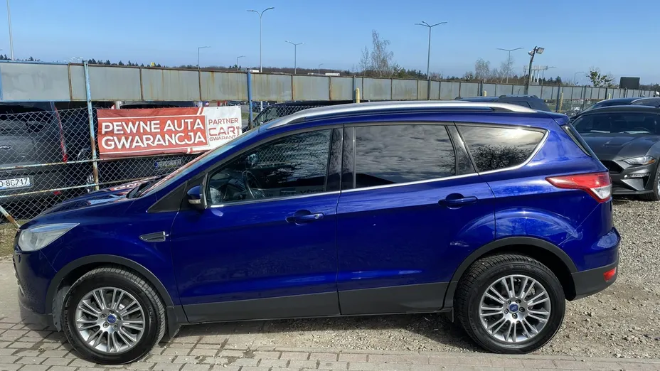 FORD Kuga -