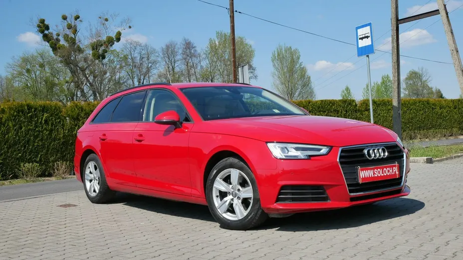 AUDI A4 -