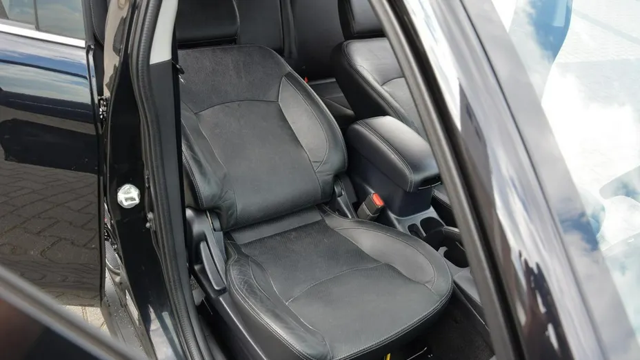 MITSUBISHI ASX -
