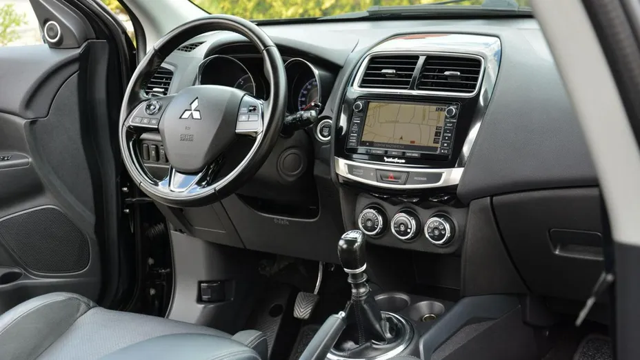 MITSUBISHI ASX -
