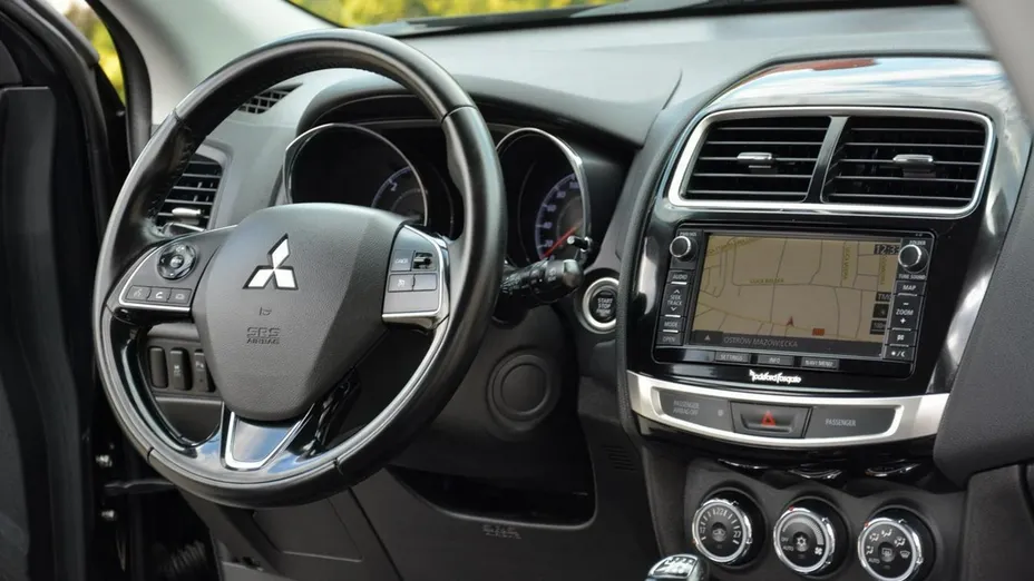 MITSUBISHI ASX -