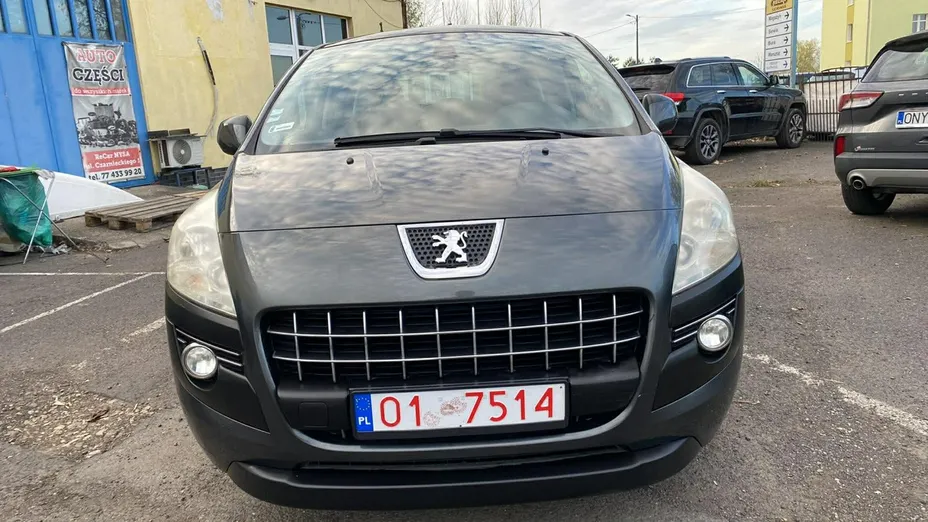 PEUGEOT 3008 -