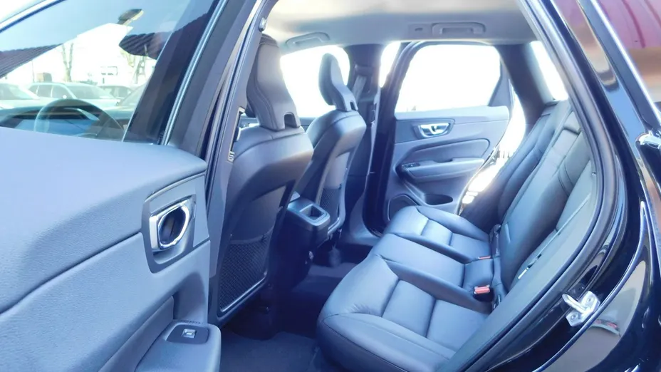 VOLVO XC60 -