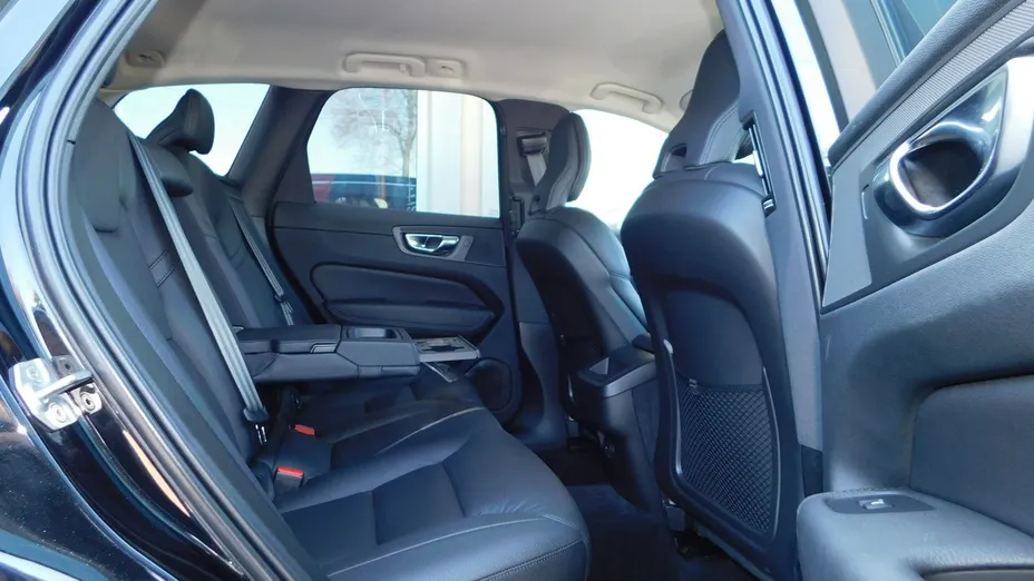 VOLVO XC60 -
