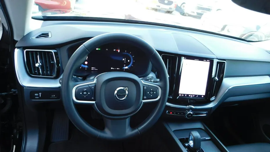 VOLVO XC60 -