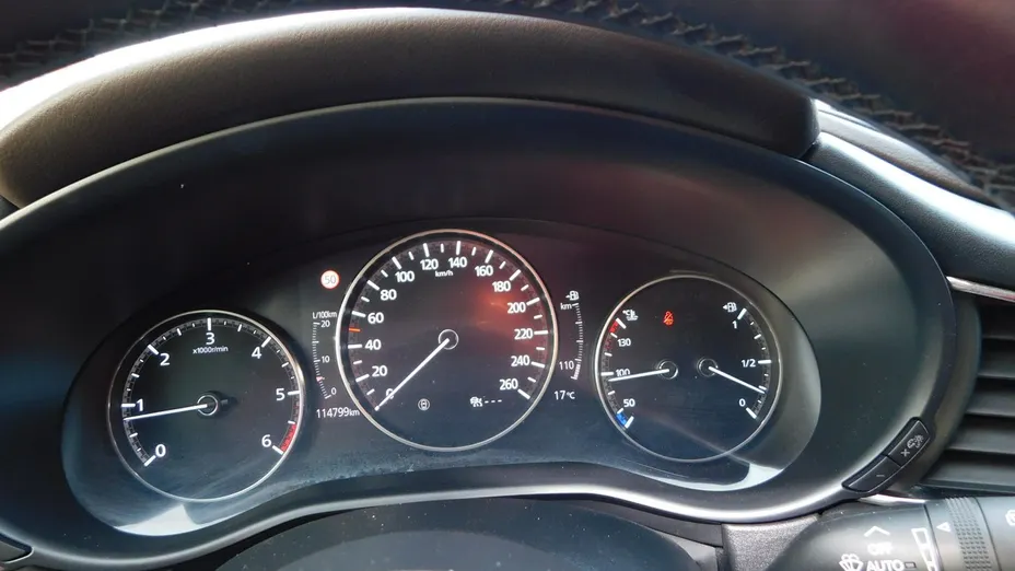 MAZDA CX-30 -