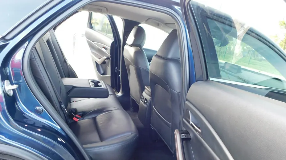 MAZDA CX-30 -