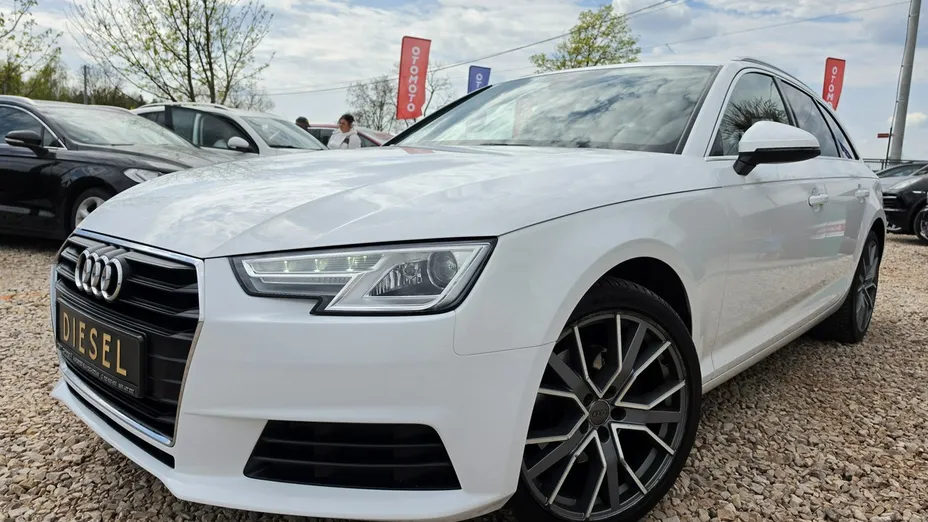 AUDI A4 -