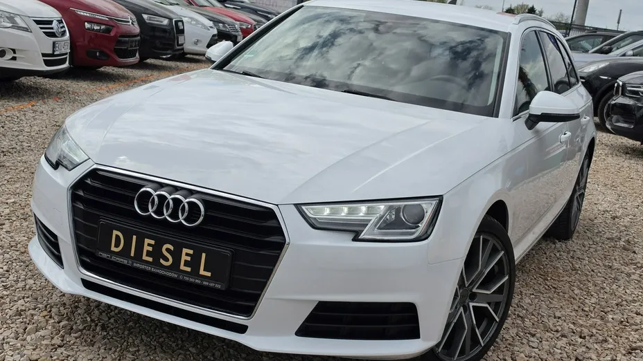 AUDI A4 -