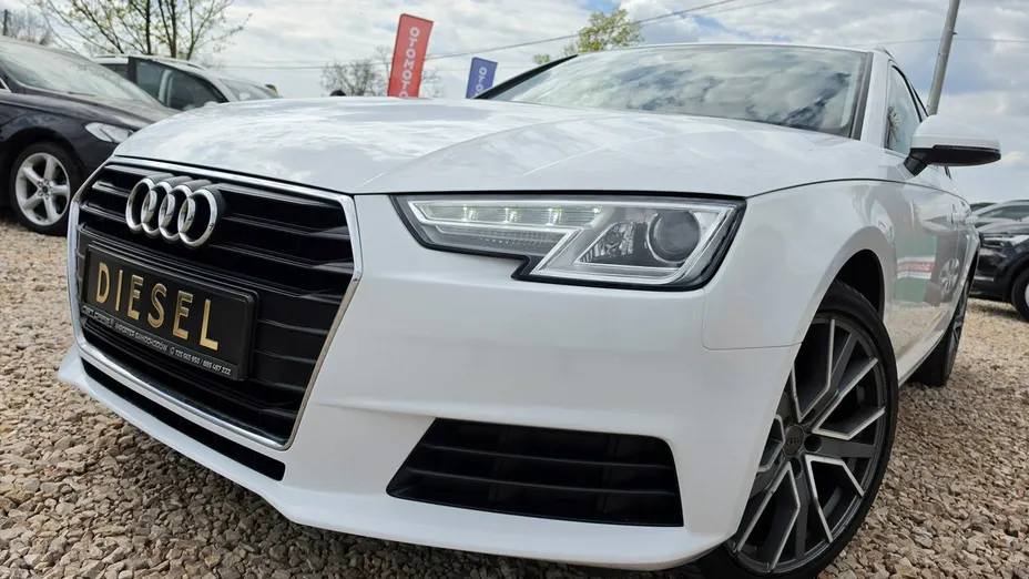 AUDI A4 -