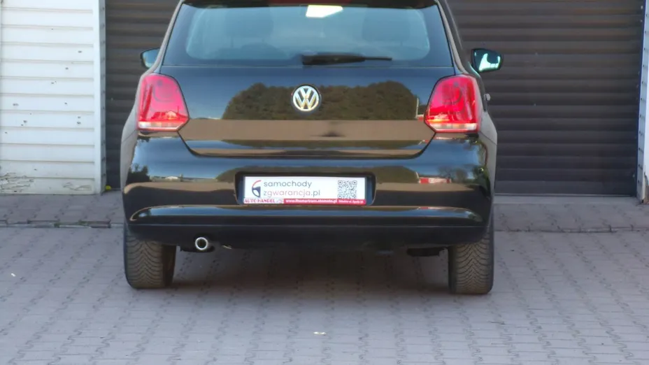 VOLKSWAGEN Polo -