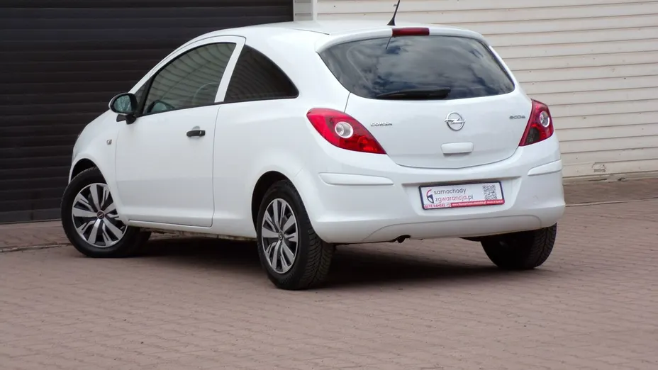 OPEL Corsa -