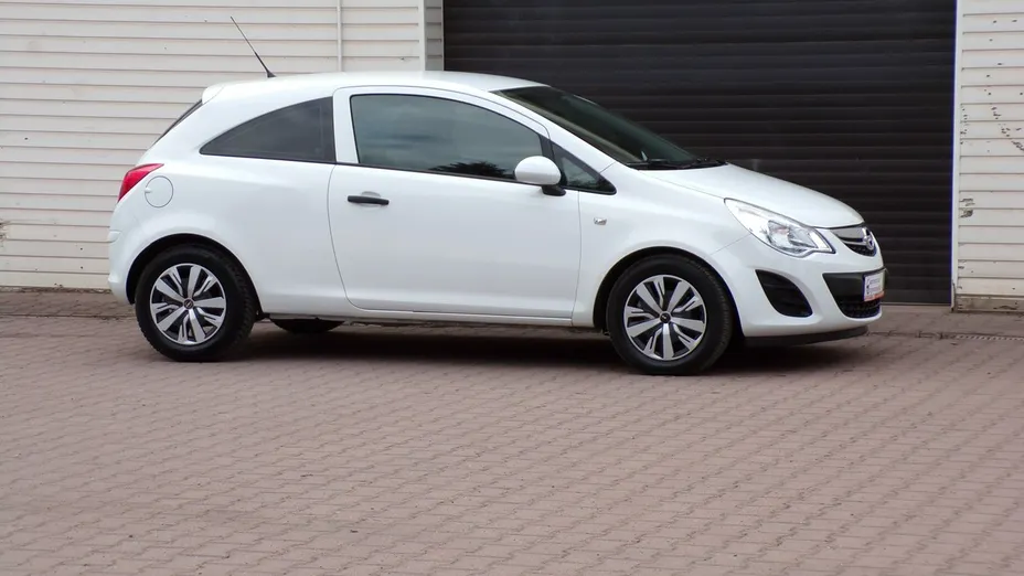 OPEL Corsa -