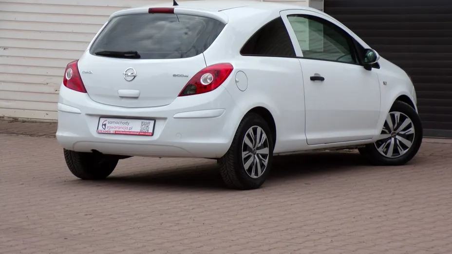OPEL Corsa -