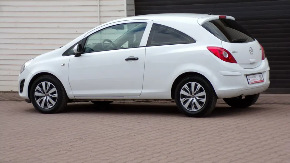 OPEL Corsa -