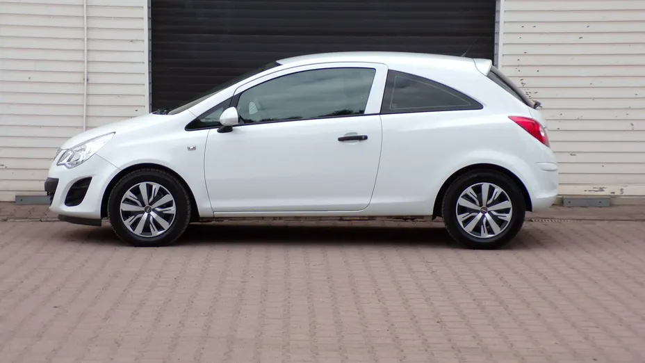 OPEL Corsa -