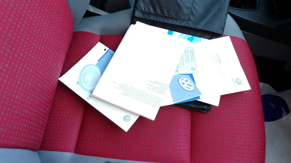 VOLKSWAGEN Caddy -