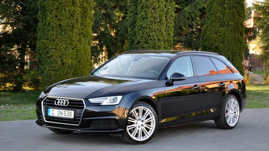 AUDI A4 -