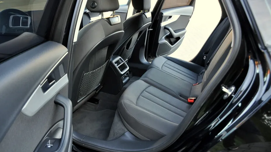 AUDI A4 -