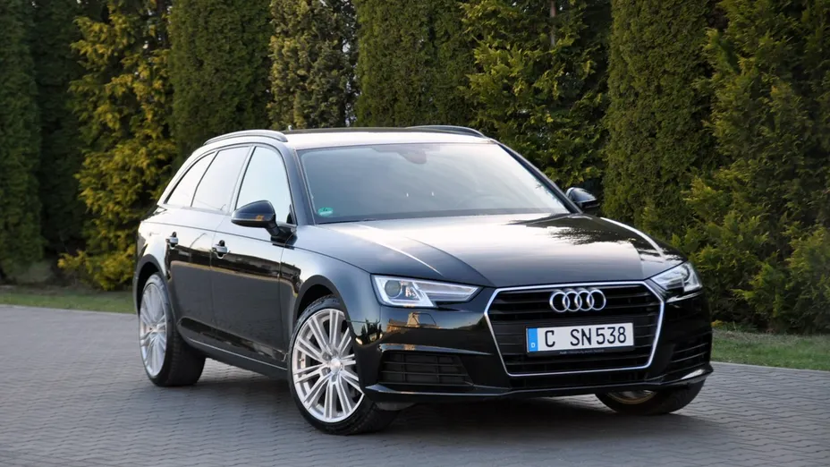 AUDI A4 -