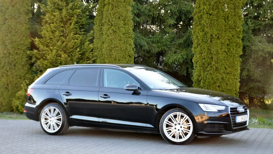 AUDI A4 -