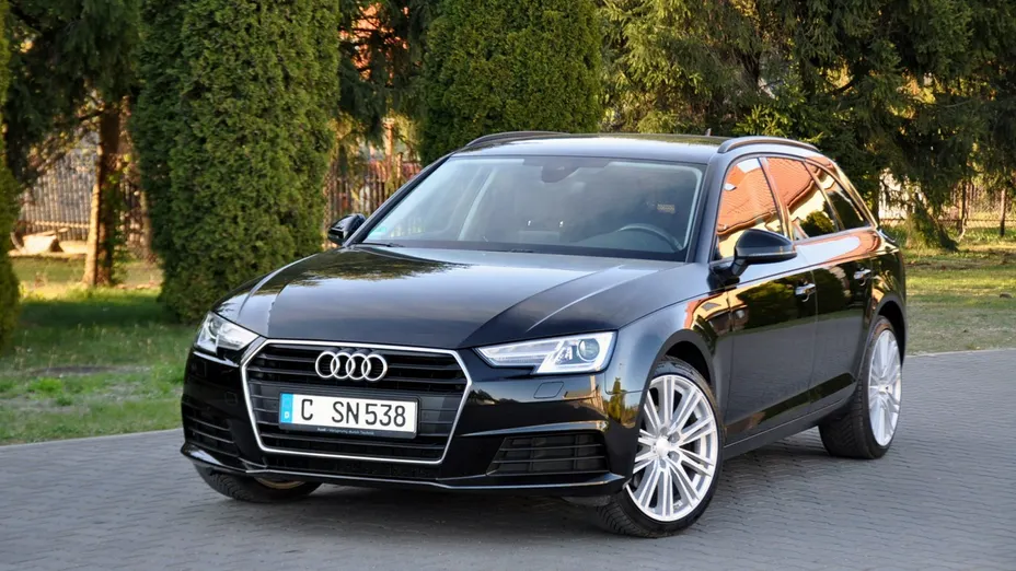 AUDI A4 -