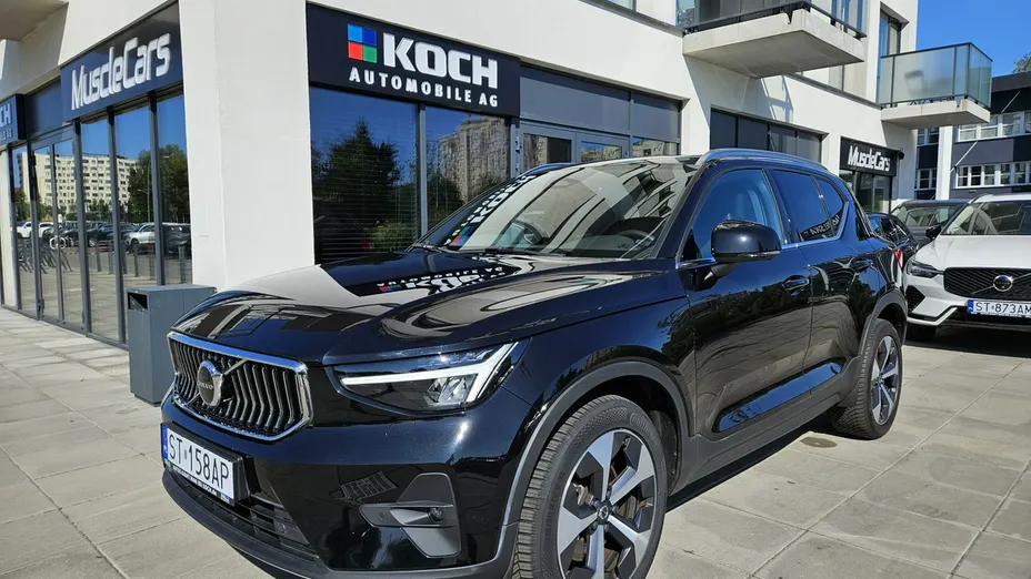 VOLVO XC40 -