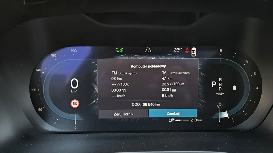 VOLVO XC40 -
