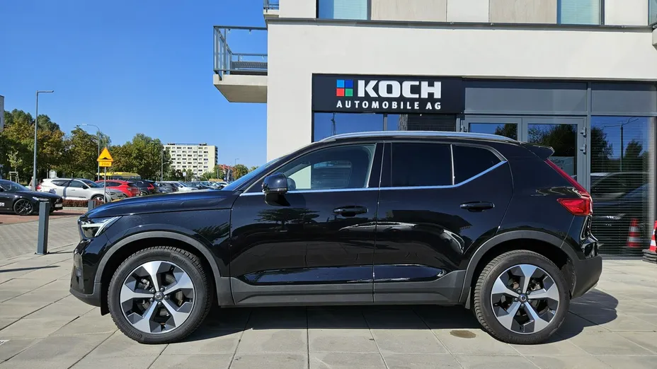 VOLVO XC40 -