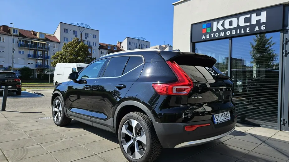 VOLVO XC40 -