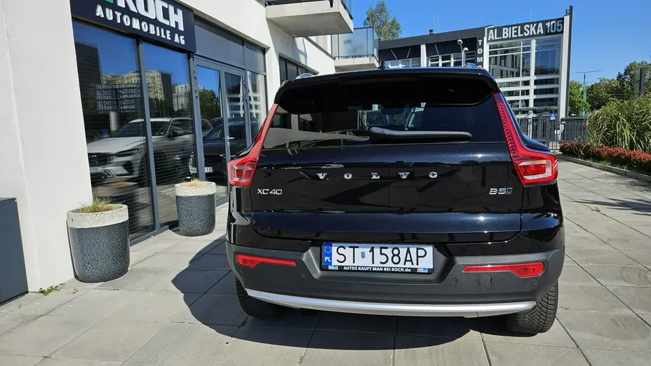VOLVO XC40 -