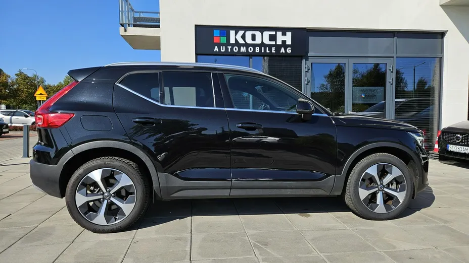 VOLVO XC40 -