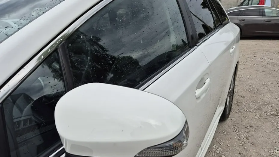 TOYOTA Avensis -