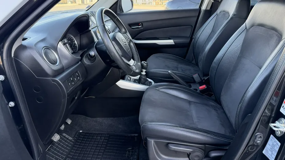 SUZUKI Vitara -