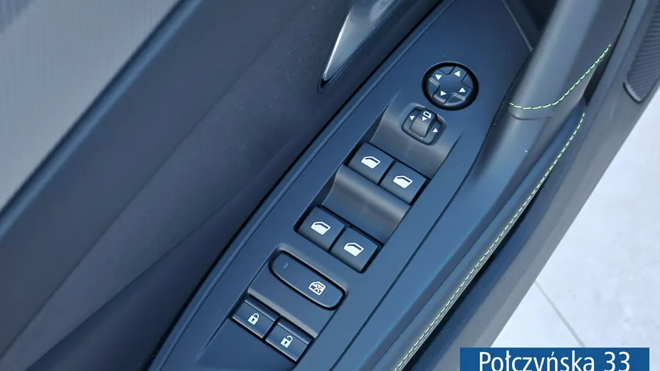 PEUGEOT 408 -