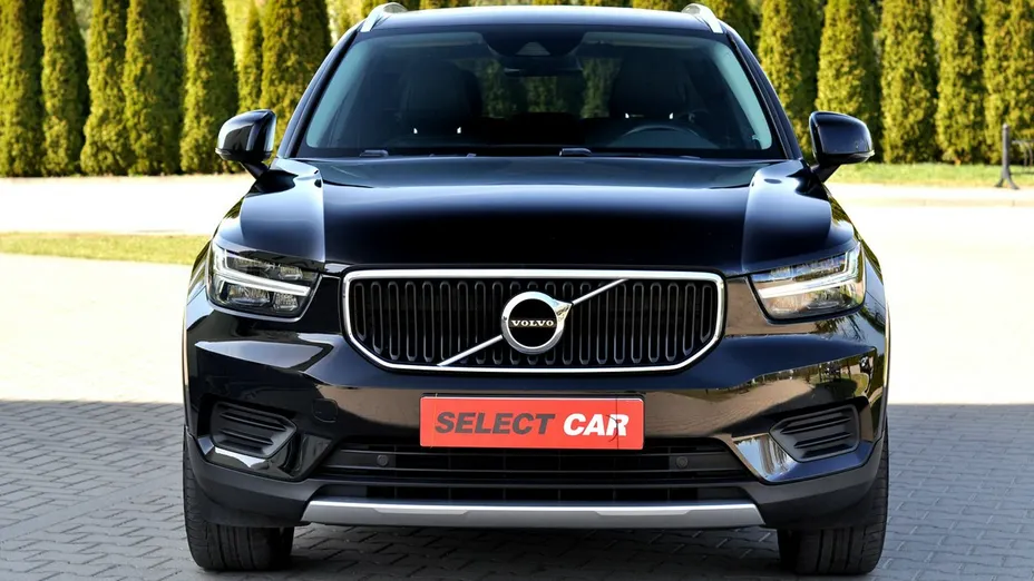 VOLVO XC40 -
