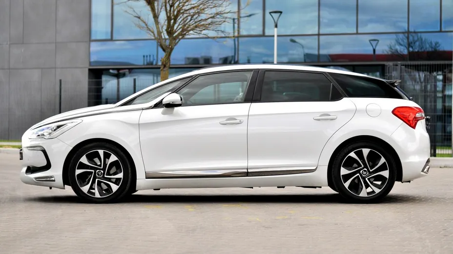 CITROEN DS5 -