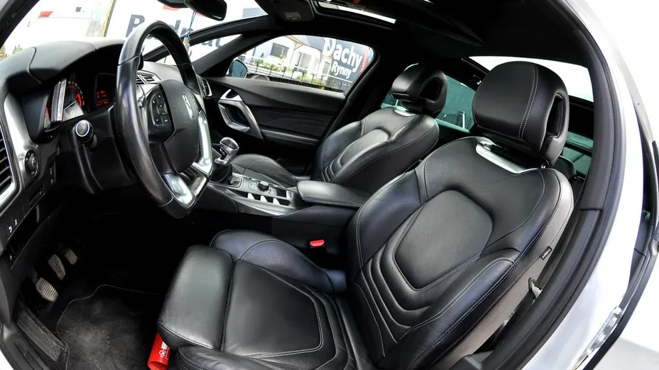 CITROEN DS5 -