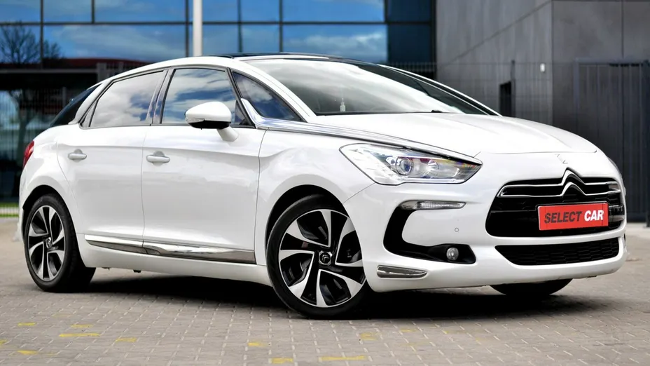 CITROEN DS5 -