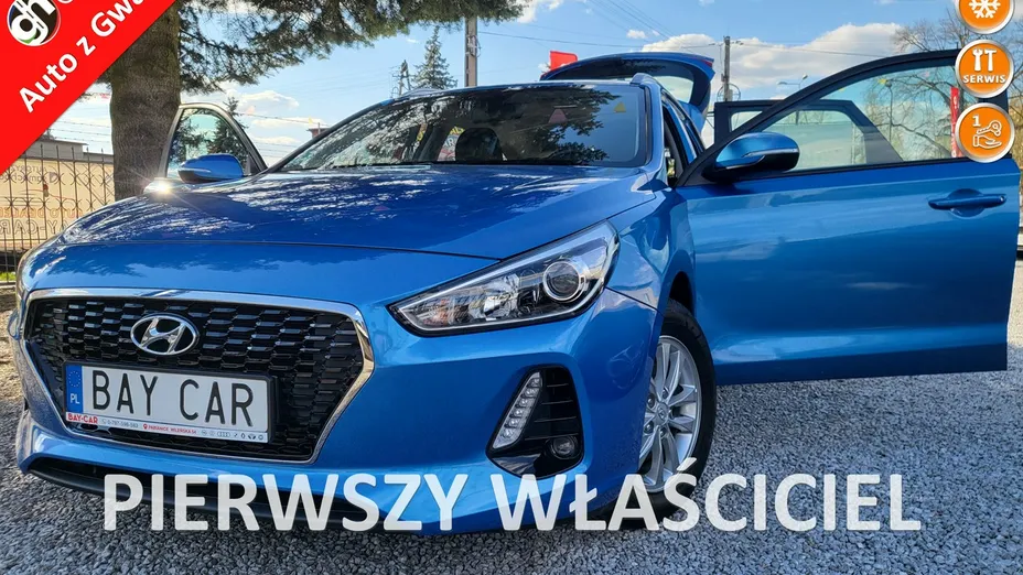 HYUNDAI i30 -