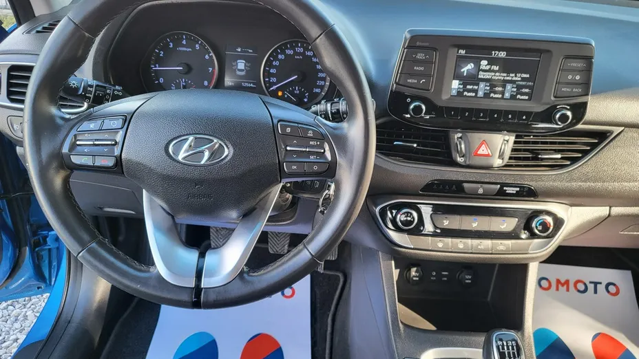HYUNDAI i30 -